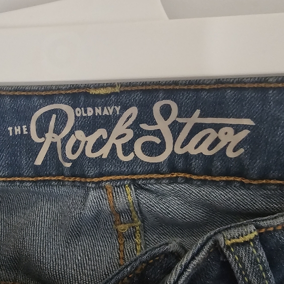 Old Navy Women's Light Blue Skinny Jeans - Picture 5 of 7